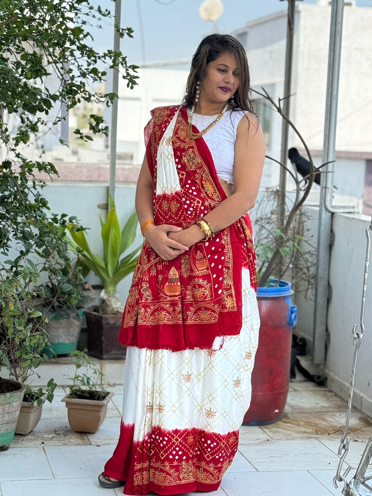 SV Tulshi Pure Gajji Bandhej Printed Wedding Sarees Wholesale Market In Surat 